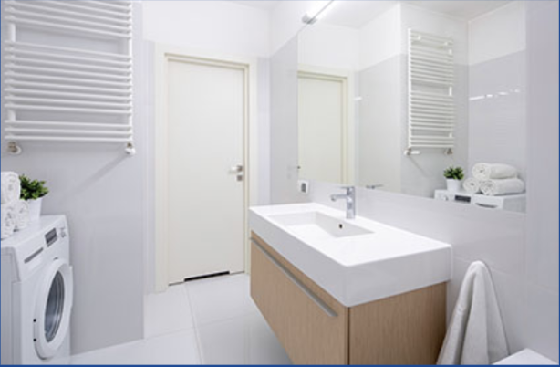 白を基調とした水廻りに一新